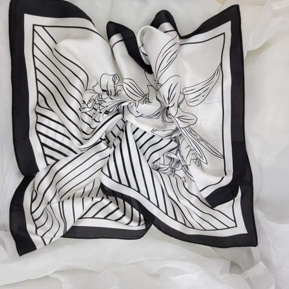 ✨Luxury Silky Soft Scarf Black White Floral Lily Geometric Print Square Bandana - Picture 4 of 5